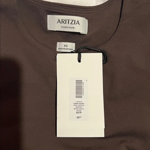 Aritzia Original Contour Crew Waist T-shirt - NWT - Picture 5 of 6
